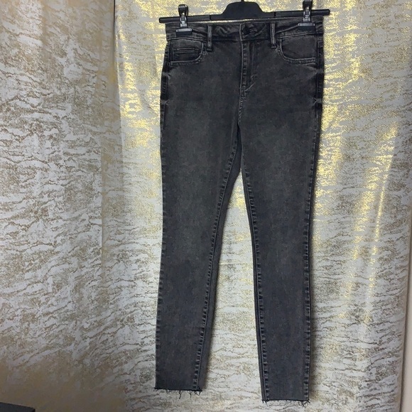 CELLO Grey Wash Mid Rise Straight Ankle Raw Hem Jeans Size 3 - Picture 3 of 14